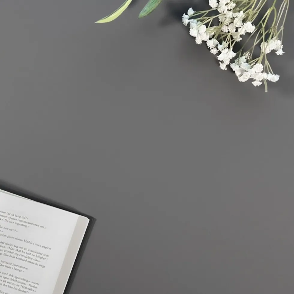 Charcoal grey supermatt kontaktplast