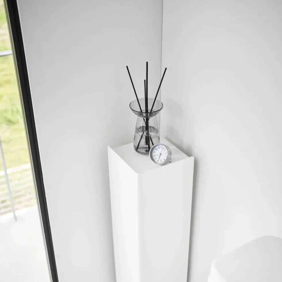 Diskré toalettpapirholder med hjul hvit 80,5 cm