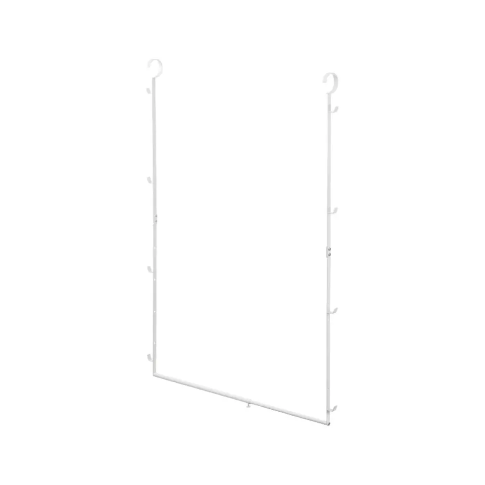 Justerbart klesstativ for garderobe med kroker