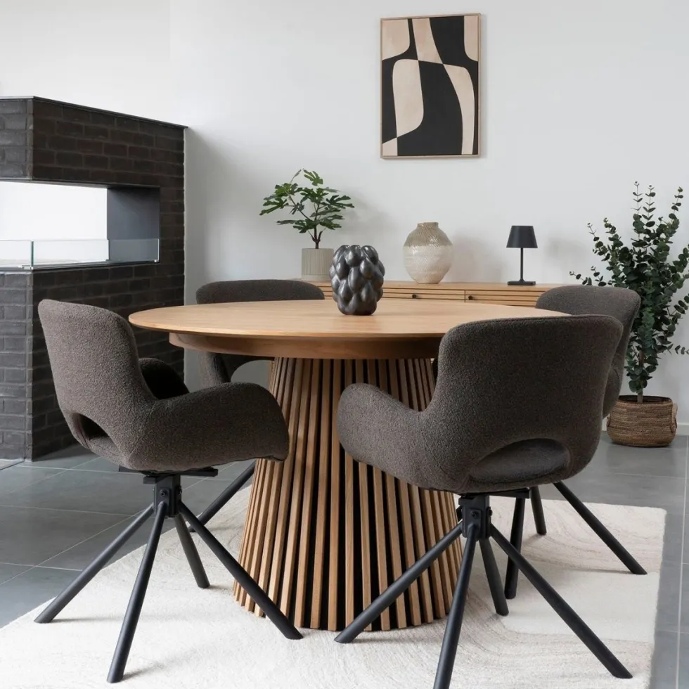 Osaka uttrekkbart spisebord natur eikefiner 120–240 cm