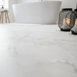 8-pk Athena hvit marmor selvklebende fliser