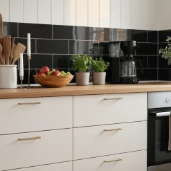 24-pk Hailey sort selvklebende veggfliser