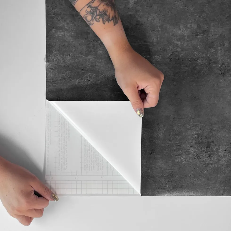 Premium Limewash antrasitt kontaktplast