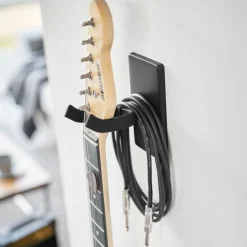 Vegghengt gitarholder sort