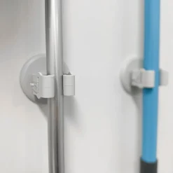 Vegghengt moppeholder