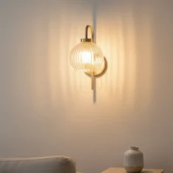 Vegglampe Krys med rillet glass gull 30 cm