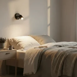 Vico vegg- og taklampe sort med 1 justerbar spot 10 cm